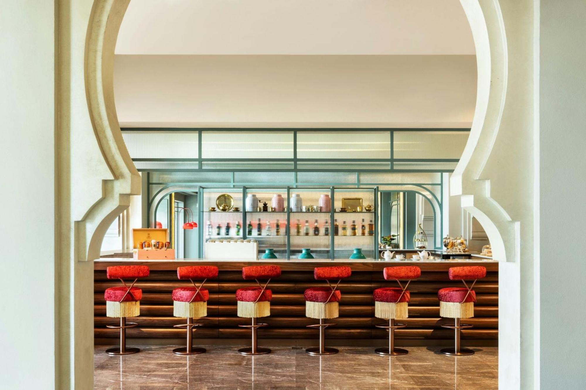 Ajman Saray, A Luxury Collection Resort, Ajmán Exterior foto The bar at the hotel