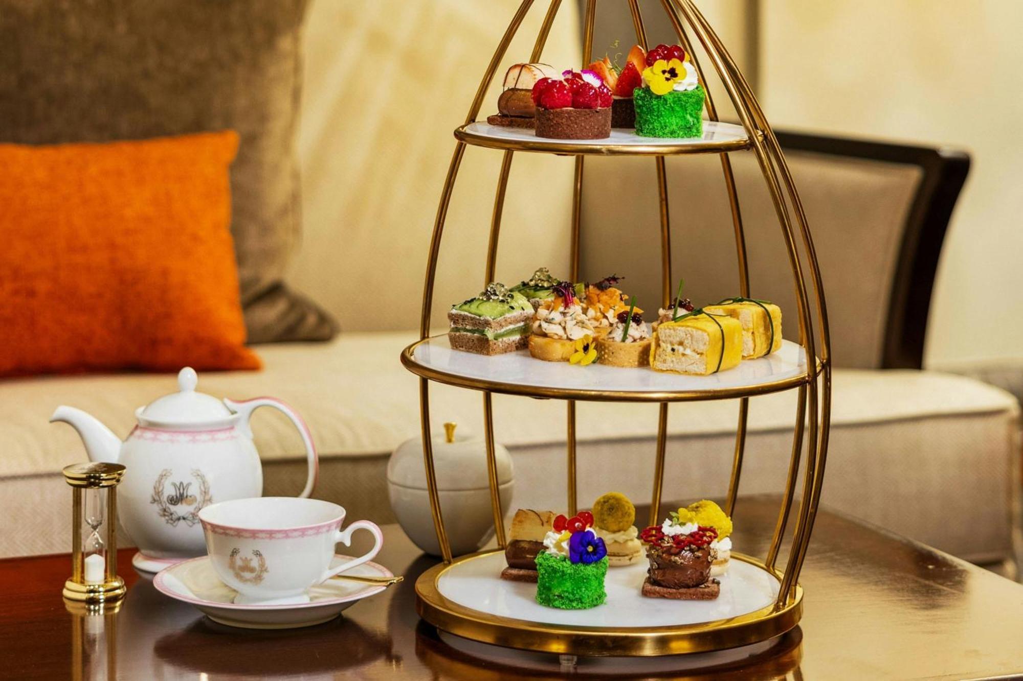 Ajman Saray, A Luxury Collection Resort, Ajmán Exterior foto Afternoon tea at the Taj Mahal Palace, Mumbai